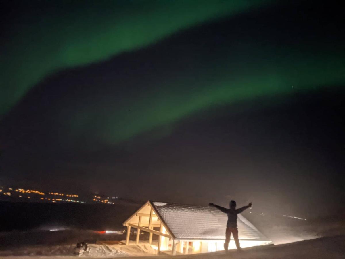 Akureyri - Cabin With An Amazing View 外观 照片